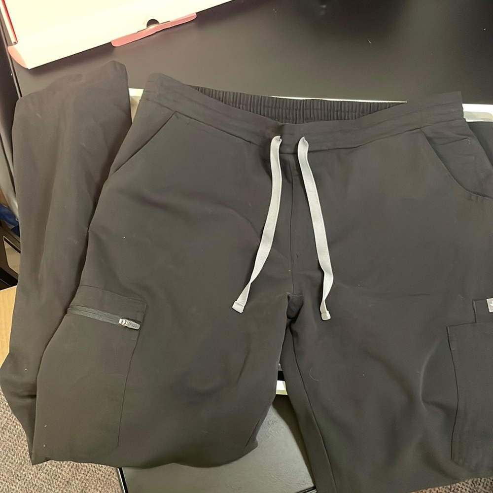Yola Figs Scrubs Bottoms